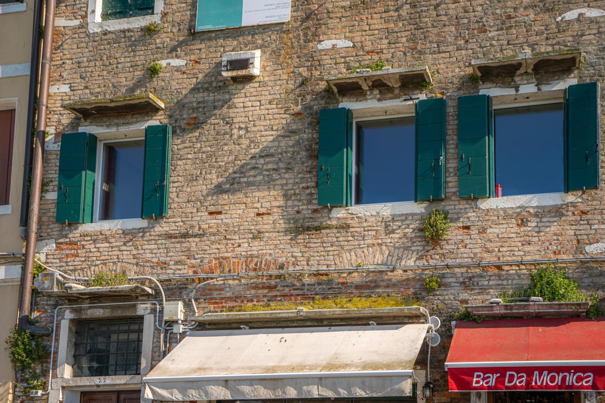 3 Windows On St - Waterfront Appartement Venise
