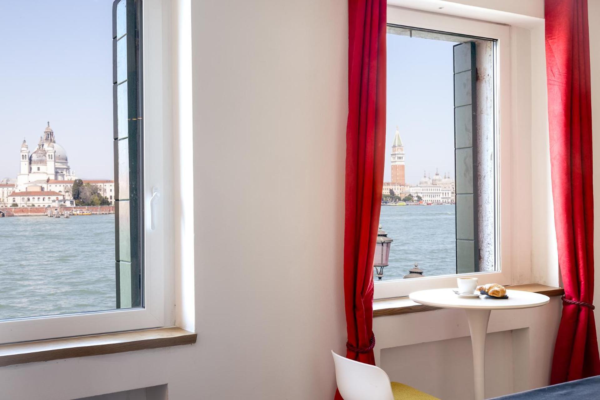 3 Windows On St - Waterfront Appartement *