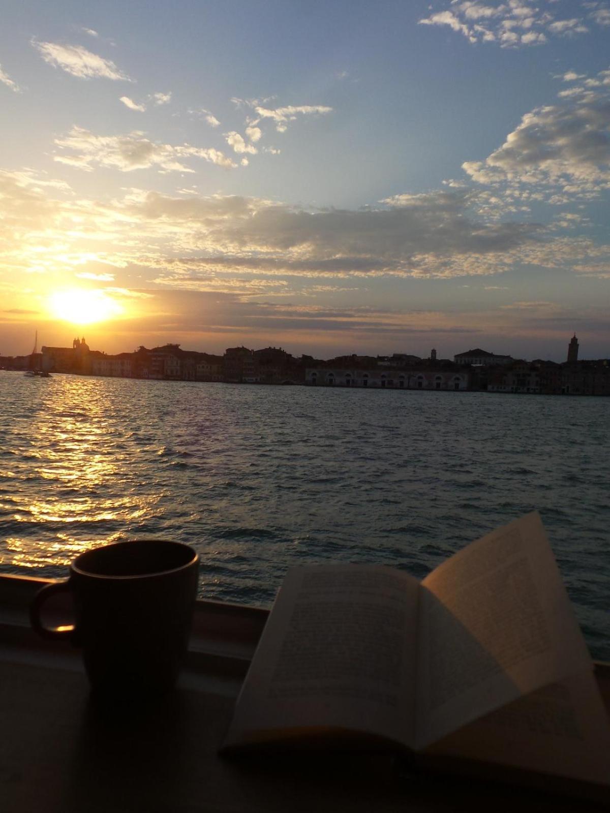 3 Windows On St - Waterfront Appartement Venise