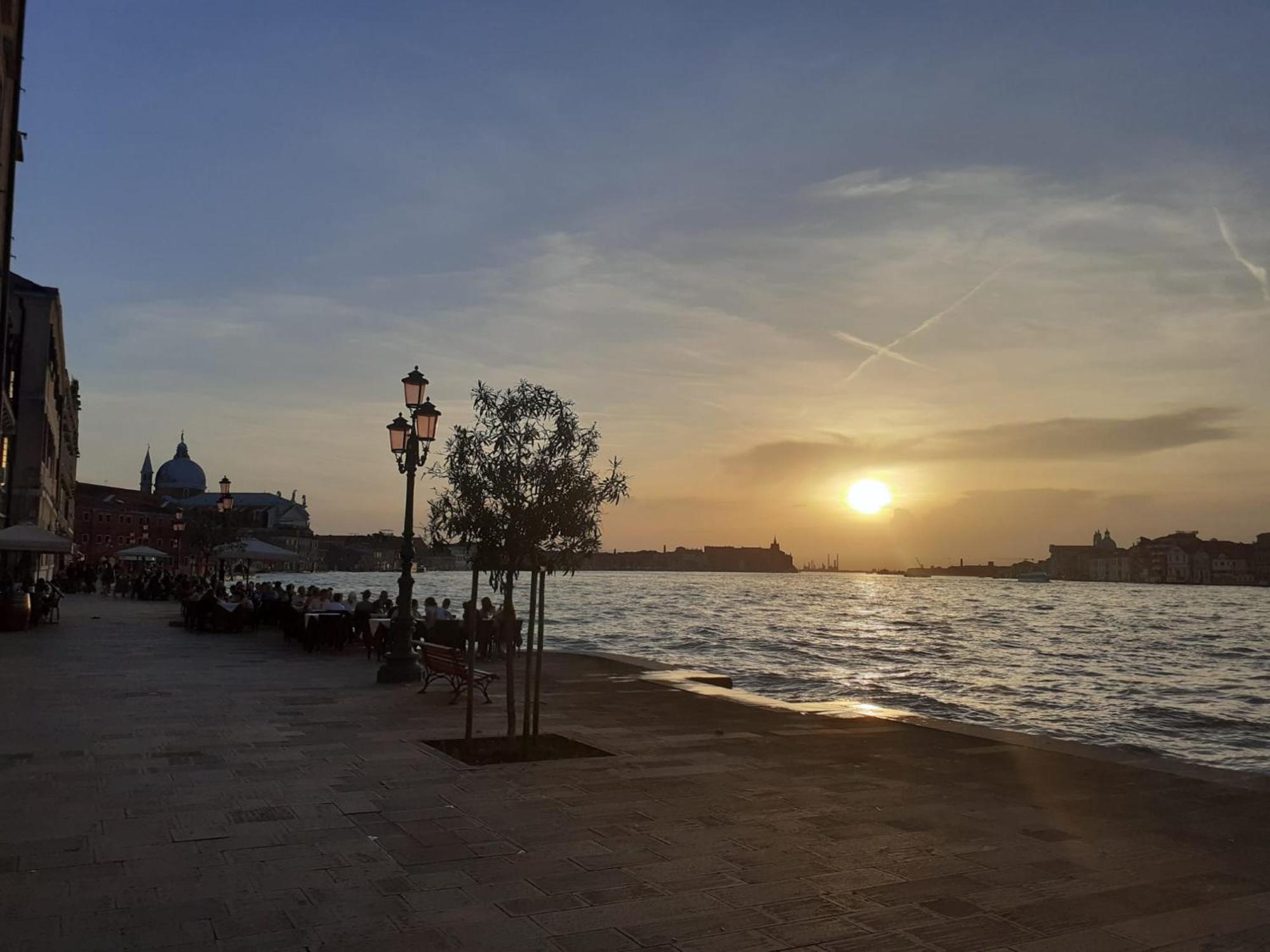 3 Windows On St - Waterfront Appartement Venise