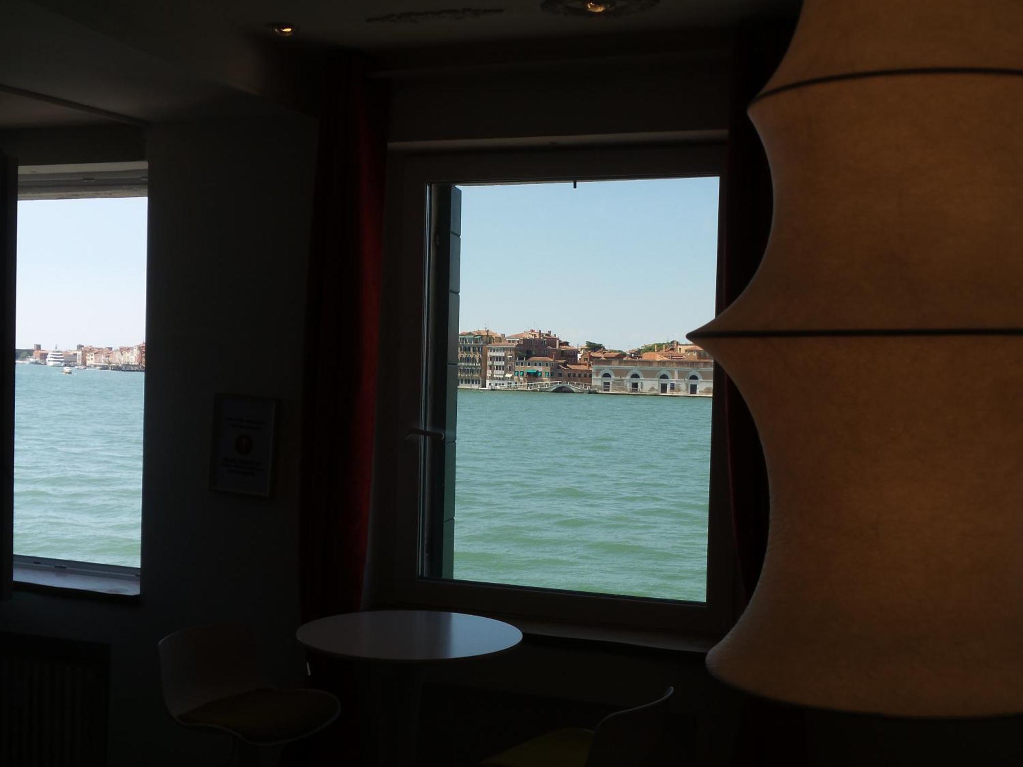 3 Windows On St - Waterfront Appartement *